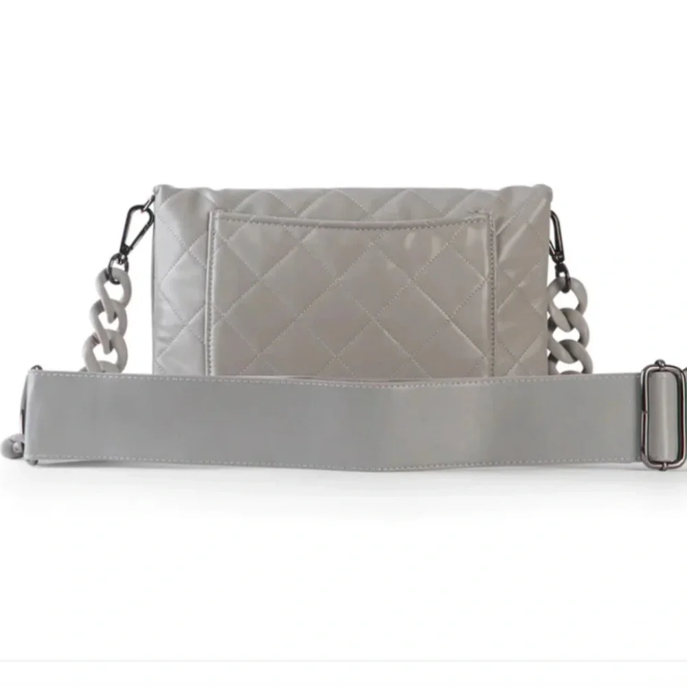 HAUTE SHORE Gray Quilted Crossbody with Chain Accent - Picture 3 of 3